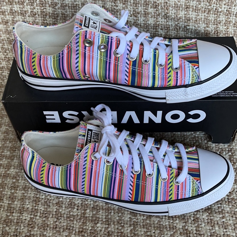 Converse Ctas OX White/Multi/Black MEN`S - Picture 2 of 16